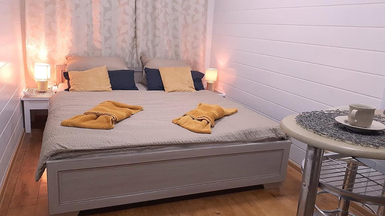 Penzion Florens, Nesvady Dış mekan fotoğraf